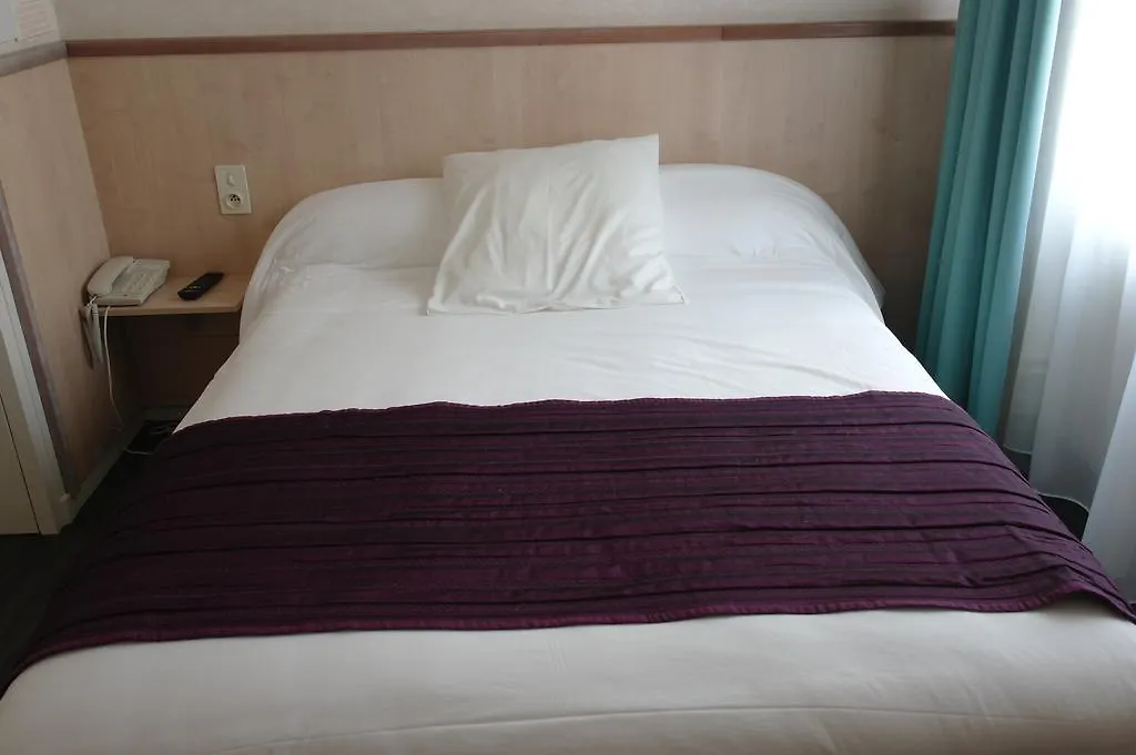 Hotel Le Palous Baraqueville 2*,  Francia